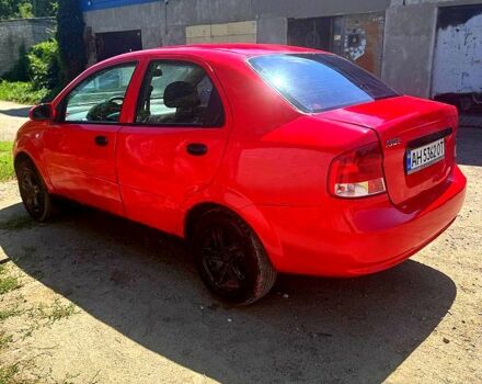 Красный Шевроле Авео, объемом двигателя 1.5 л и пробегом 150 тыс. км за 2600 $, фото 6 на Automoto.ua