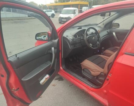 Червоний Шевроле Авео, об'ємом двигуна 1.5 л та пробігом 185 тис. км за 2800 $, фото 6 на Automoto.ua