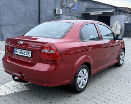 Красный Шевроле Авео, объемом двигателя 1.4 л и пробегом 180 тыс. км за 3300 $, фото 3 на Automoto.ua