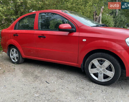 Красный Шевроле Авео, объемом двигателя 1.5 л и пробегом 176 тыс. км за 3300 $, фото 3 на Automoto.ua