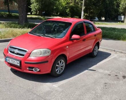 Красный Шевроле Авео, объемом двигателя 1.5 л и пробегом 201 тыс. км за 4000 $, фото 5 на Automoto.ua