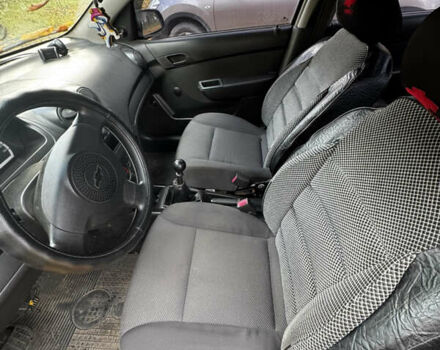 Красный Шевроле Авео, объемом двигателя 1.4 л и пробегом 168 тыс. км за 3700 $, фото 9 на Automoto.ua