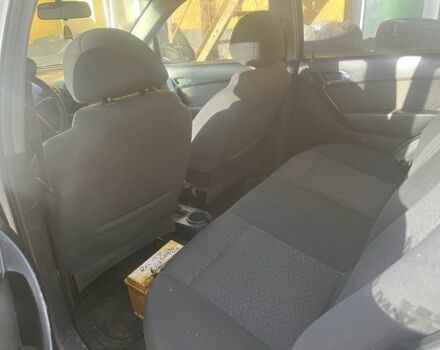 Червоний Шевроле Авео, об'ємом двигуна 0.9 л та пробігом 200 тис. км за 1650 $, фото 6 на Automoto.ua