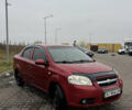 Красный Шевроле Авео, объемом двигателя 1.5 л и пробегом 107 тыс. км за 2100 $, фото 1 на Automoto.ua