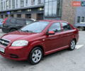Красный Шевроле Авео, объемом двигателя 1.4 л и пробегом 180 тыс. км за 3300 $, фото 2 на Automoto.ua