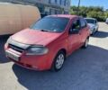 Червоний Шевроле Авео, об'ємом двигуна 1.5 л та пробігом 300 тис. км за 1200 $, фото 1 на Automoto.ua