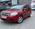 Красный Шевроле Авео, объемом двигателя 1.4 л и пробегом 180 тыс. км за 3300 $, фото 1 на Automoto.ua