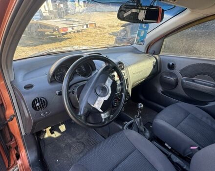 Червоний Шевроле Авео, об'ємом двигуна 1.5 л та пробігом 179 тис. км за 1100 $, фото 14 на Automoto.ua