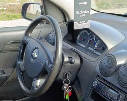 Красный Шевроле Авео, объемом двигателя 1.5 л и пробегом 220 тыс. км за 4400 $, фото 12 на Automoto.ua