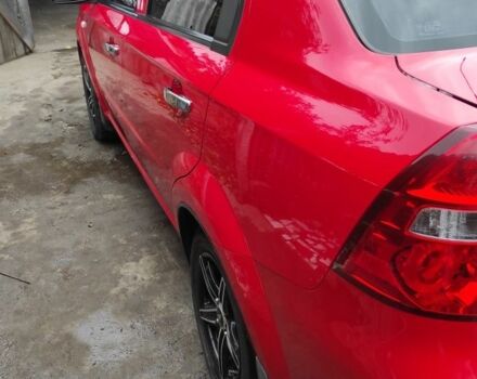 Красный Шевроле Авео, объемом двигателя 1.5 л и пробегом 200 тыс. км за 4500 $, фото 5 на Automoto.ua