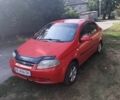 Красный Шевроле Авео, объемом двигателя 1.5 л и пробегом 250 тыс. км за 2900 $, фото 1 на Automoto.ua