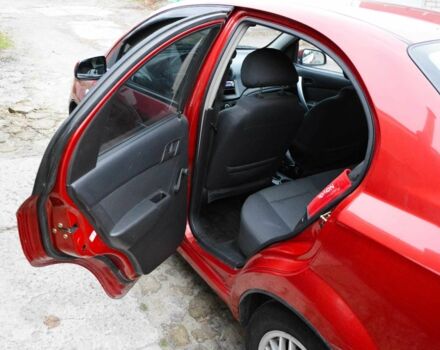 Красный Шевроле Авео, объемом двигателя 1.5 л и пробегом 87 тыс. км за 4800 $, фото 11 на Automoto.ua