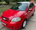 Красный Шевроле Авео, объемом двигателя 1.5 л и пробегом 186 тыс. км за 2999 $, фото 1 на Automoto.ua