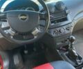 Красный Шевроле Авео, объемом двигателя 1.5 л и пробегом 210 тыс. км за 3400 $, фото 3 на Automoto.ua