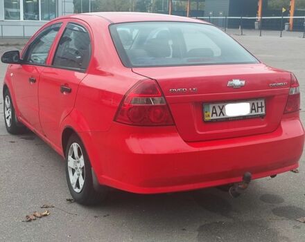 Червоний Шевроле Авео, об'ємом двигуна 1.5 л та пробігом 185 тис. км за 2800 $, фото 2 на Automoto.ua