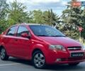 Красный Шевроле Авео, объемом двигателя 1.5 л и пробегом 228 тыс. км за 3999 $, фото 1 на Automoto.ua