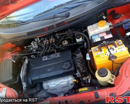 Красный Шевроле Авео, объемом двигателя 1.4 л и пробегом 126 тыс. км за 3999 $, фото 6 на Automoto.ua