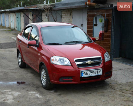 Красный Шевроле Авео, объемом двигателя 1.5 л и пробегом 87 тыс. км за 4800 $, фото 3 на Automoto.ua