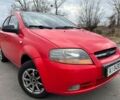 Красный Шевроле Авео, объемом двигателя 1.5 л и пробегом 130 тыс. км за 2300 $, фото 2 на Automoto.ua