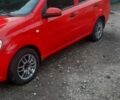 Красный Шевроле Авео, объемом двигателя 1.5 л и пробегом 350 тыс. км за 2900 $, фото 3 на Automoto.ua