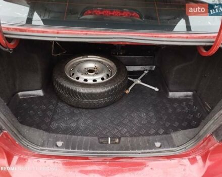 Красный Шевроле Авео, объемом двигателя 1.5 л и пробегом 115 тыс. км за 3000 $, фото 13 на Automoto.ua