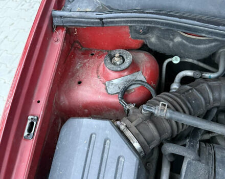 Красный Шевроле Авео, объемом двигателя 1.4 л и пробегом 180 тыс. км за 3300 $, фото 15 на Automoto.ua