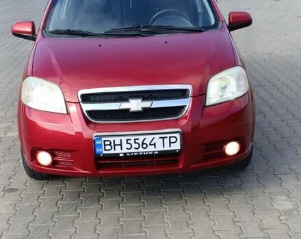 Красный Шевроле Авео, объемом двигателя 1.5 л и пробегом 220 тыс. км за 4400 $, фото 1 на Automoto.ua