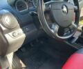 Красный Шевроле Авео, объемом двигателя 1.5 л и пробегом 210 тыс. км за 3400 $, фото 5 на Automoto.ua