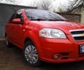 Красный Шевроле Авео, объемом двигателя 1.5 л и пробегом 180 тыс. км за 4500 $, фото 1 на Automoto.ua
