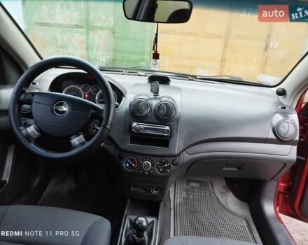 Красный Шевроле Авео, объемом двигателя 1.5 л и пробегом 115 тыс. км за 3000 $, фото 9 на Automoto.ua
