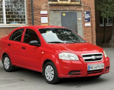 Красный Шевроле Авео, объемом двигателя 1.5 л и пробегом 280 тыс. км за 2800 $, фото 2 на Automoto.ua