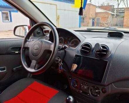 Красный Шевроле Авео, объемом двигателя 1.5 л и пробегом 265 тыс. км за 3500 $, фото 12 на Automoto.ua