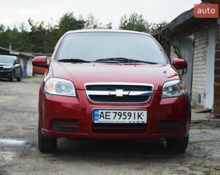 Красный Шевроле Авео, объемом двигателя 1.5 л и пробегом 87 тыс. км за 4800 $, фото 1 на Automoto.ua