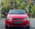 Красный Шевроле Авео, объемом двигателя 1.5 л и пробегом 228 тыс. км за 3999 $, фото 4 на Automoto.ua
