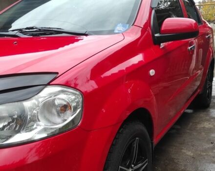 Красный Шевроле Авео, объемом двигателя 1.5 л и пробегом 200 тыс. км за 4500 $, фото 1 на Automoto.ua