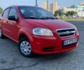 Красный Шевроле Авео, объемом двигателя 1.5 л и пробегом 190 тыс. км за 3200 $, фото 1 на Automoto.ua