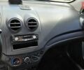 Красный Шевроле Авео, объемом двигателя 1.5 л и пробегом 250 тыс. км за 2150 $, фото 16 на Automoto.ua