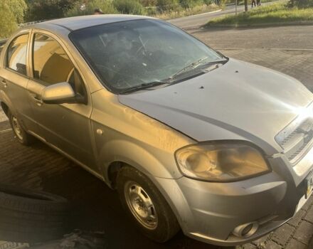 Червоний Шевроле Авео, об'ємом двигуна 0.9 л та пробігом 200 тис. км за 1650 $, фото 4 на Automoto.ua