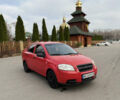 Красный Шевроле Авео, объемом двигателя 1.5 л и пробегом 187 тыс. км за 3300 $, фото 1 на Automoto.ua