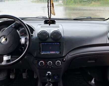 Красный Шевроле Авео, объемом двигателя 1.5 л и пробегом 194 тыс. км за 3000 $, фото 17 на Automoto.ua