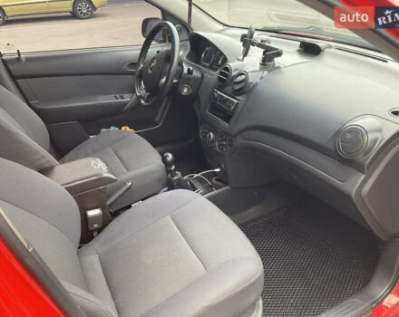 Червоний Шевроле Авео, об'ємом двигуна 1.5 л та пробігом 180 тис. км за 3600 $, фото 17 на Automoto.ua