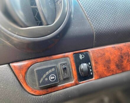 Красный Шевроле Авео, объемом двигателя 1.5 л и пробегом 260 тыс. км за 2600 $, фото 5 на Automoto.ua