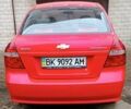 Красный Шевроле Авео, объемом двигателя 1.5 л и пробегом 113 тыс. км за 3900 $, фото 1 на Automoto.ua