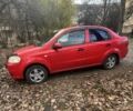 Красный Шевроле Авео, объемом двигателя 1.5 л и пробегом 184 тыс. км за 3000 $, фото 1 на Automoto.ua