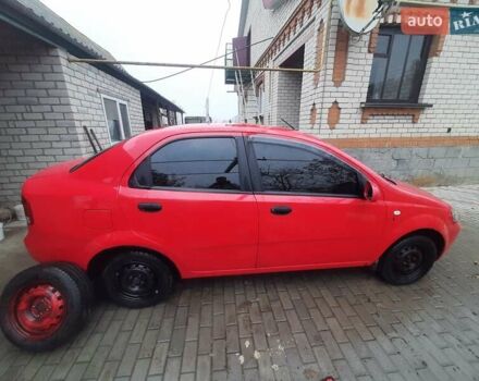 Красный Шевроле Авео, объемом двигателя 1.5 л и пробегом 196 тыс. км за 3300 $, фото 1 на Automoto.ua