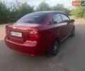 Красный Шевроле Авео, объемом двигателя 1.5 л и пробегом 250 тыс. км за 3500 $, фото 1 на Automoto.ua