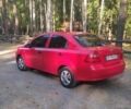 Красный Шевроле Авео, объемом двигателя 1.5 л и пробегом 241 тыс. км за 3500 $, фото 4 на Automoto.ua