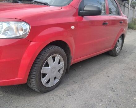 Красный Шевроле Авео, объемом двигателя 1.5 л и пробегом 325 тыс. км за 2900 $, фото 5 на Automoto.ua