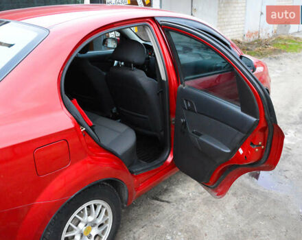 Красный Шевроле Авео, объемом двигателя 1.5 л и пробегом 87 тыс. км за 4800 $, фото 12 на Automoto.ua