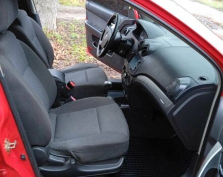 Красный Шевроле Авео, объемом двигателя 1.5 л и пробегом 180 тыс. км за 4500 $, фото 9 на Automoto.ua